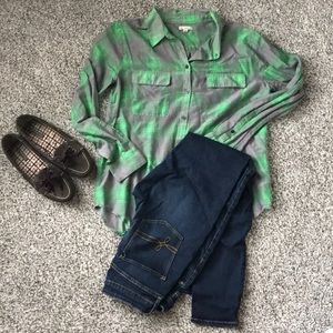 GAP Long-Sleeve Button-Front Plaid Shirt